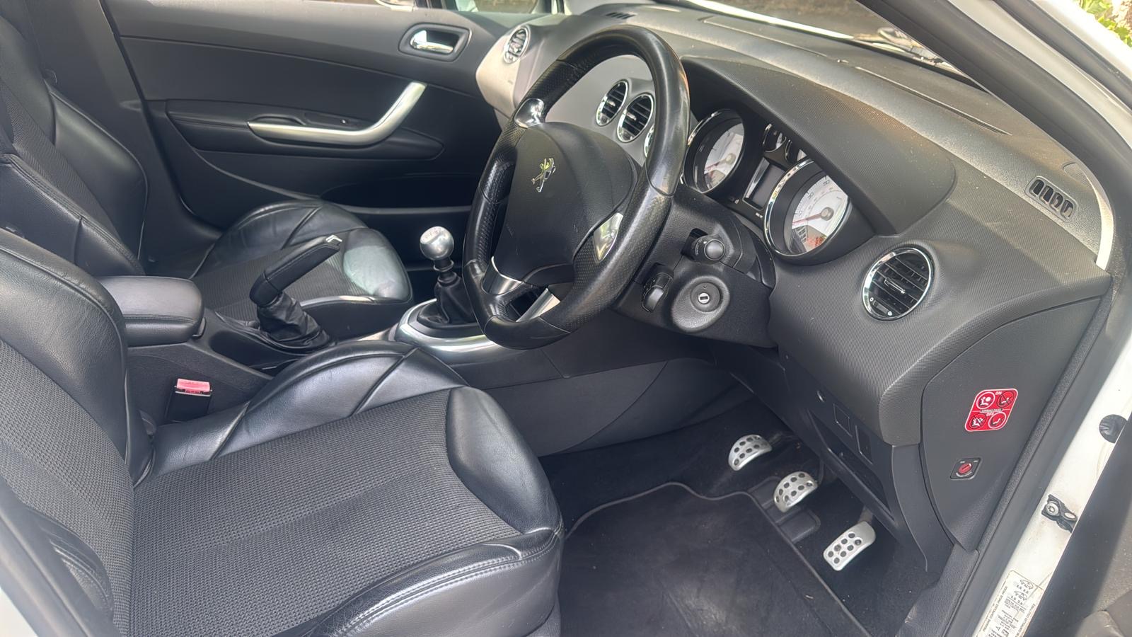 Peugeot 308 driver seat